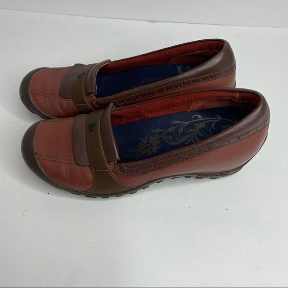 Merrell | Red/Brown Shoes  - Picture 7 of 7